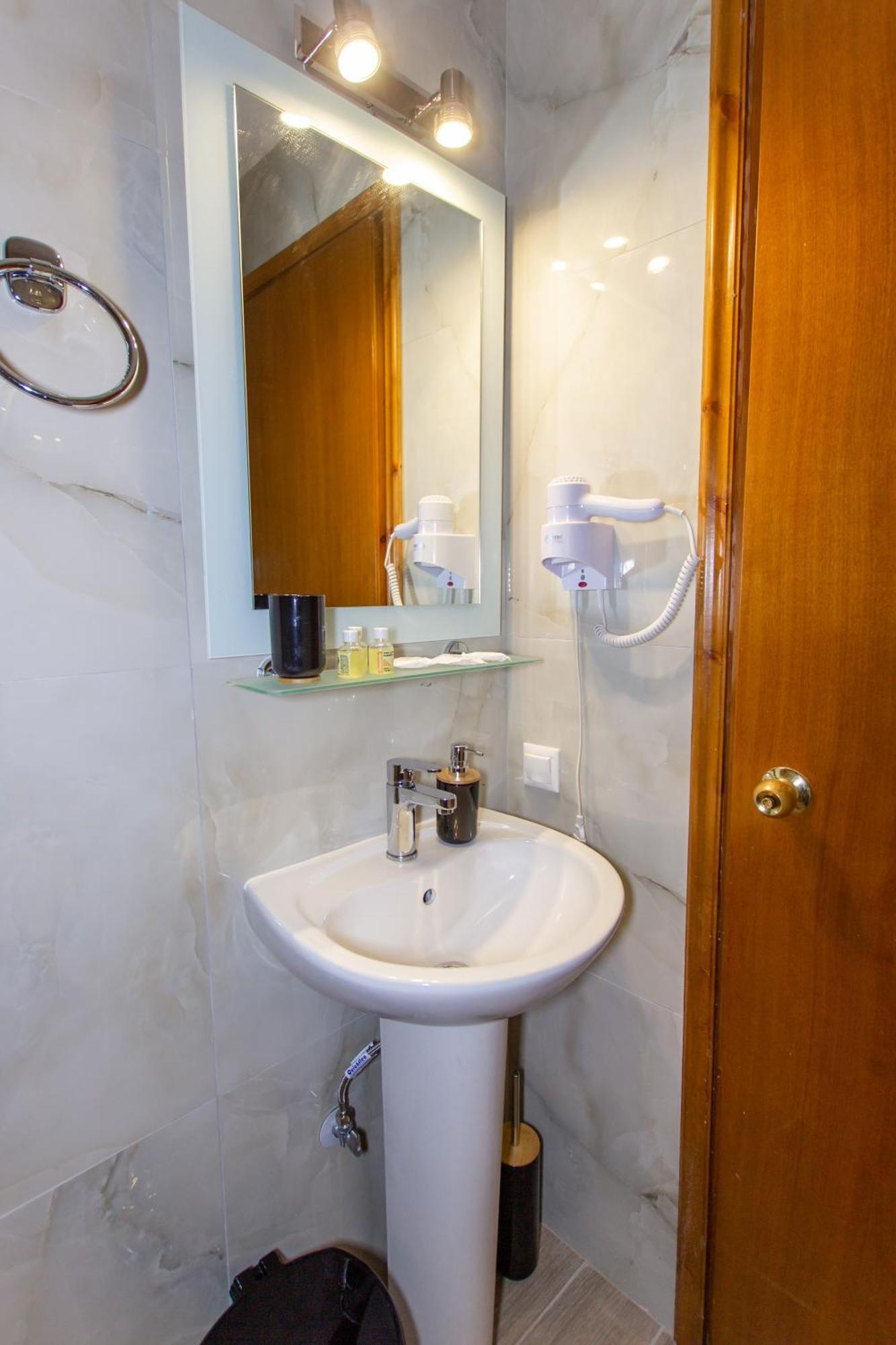 Athanasia Inn Неа-Врасна Екстер'єр фото